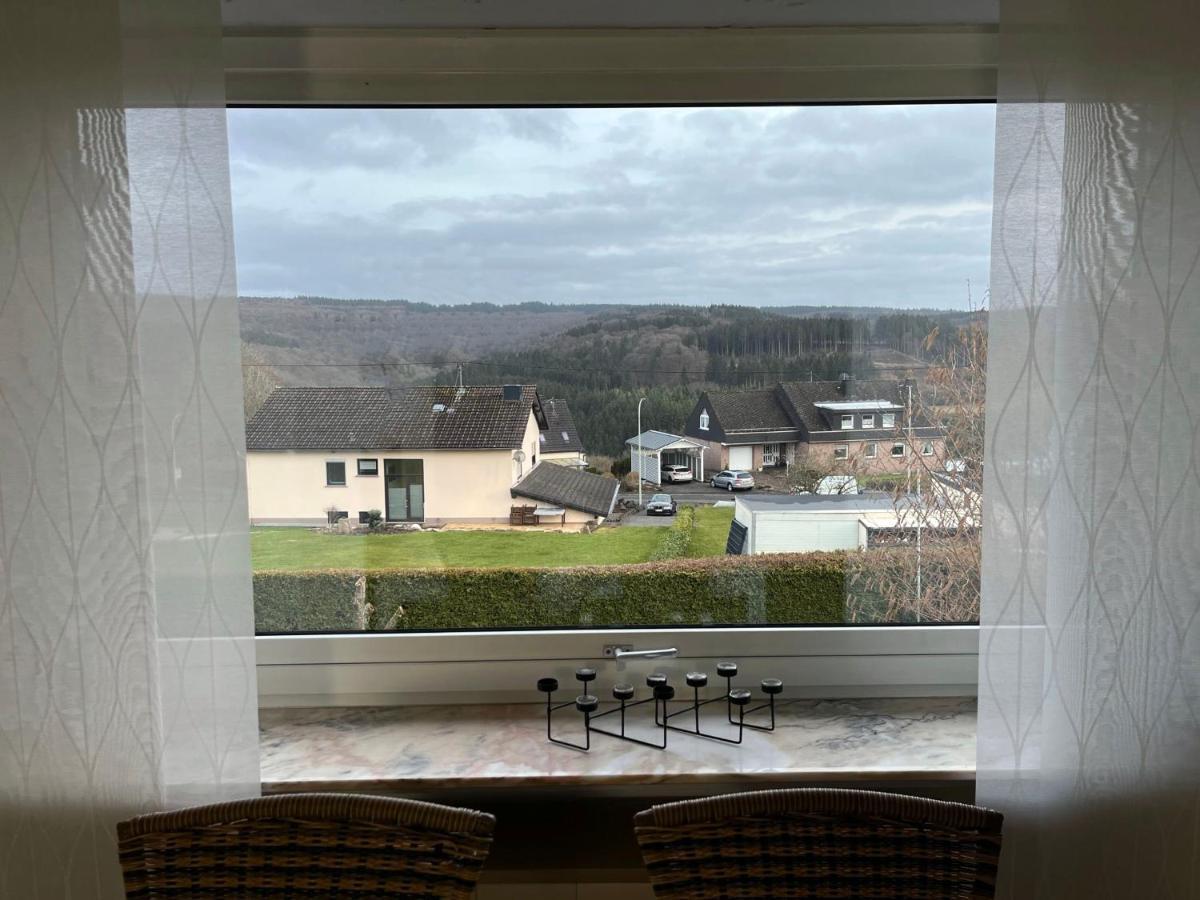 Wohnung Mit Panoramablick Gerolstein Exterior foto